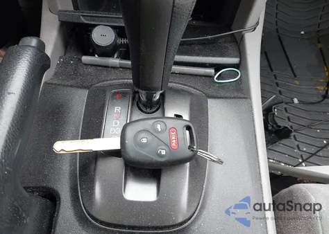 2010 Honda Accord 2.4 Lx-P из США, поврежденный, VIN 1HGCP2F46AA035086